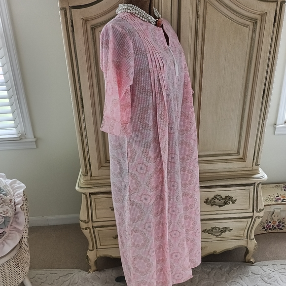BEAUTIFUL, NWT VTG "MISS ELAINE" LIGHTWEIGHT SUMMER ROBE/SWIM/ BEACH COVER UP! - Picture 11 of 16